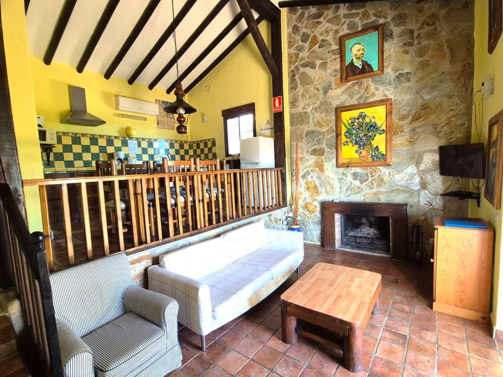 Rural Cottage, With Pool & Optional Private 6 Guests Jacuzzi تولوكس المظهر الخارجي الصورة